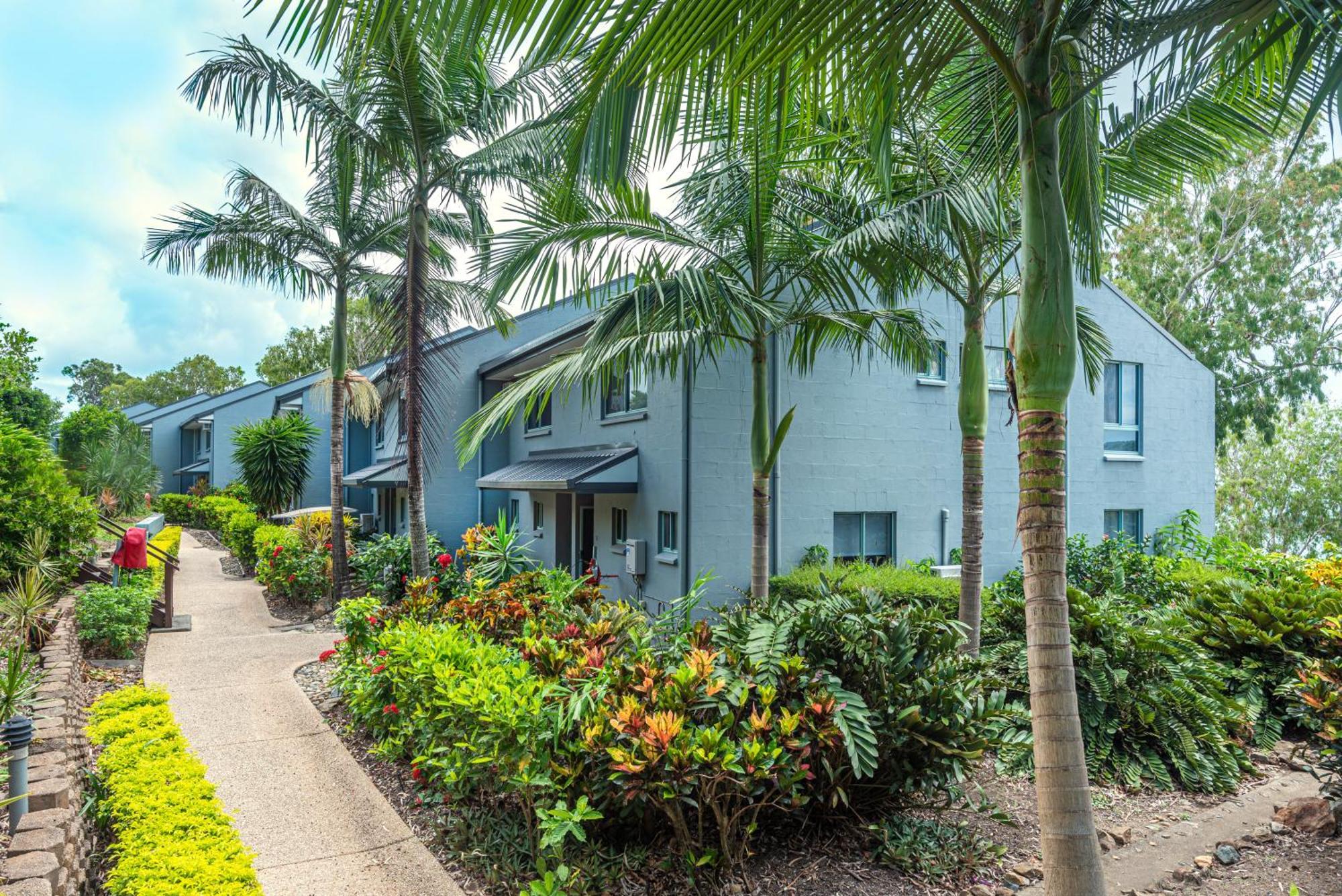 Sunset Waters Apartments Hamilton Island Exterior photo